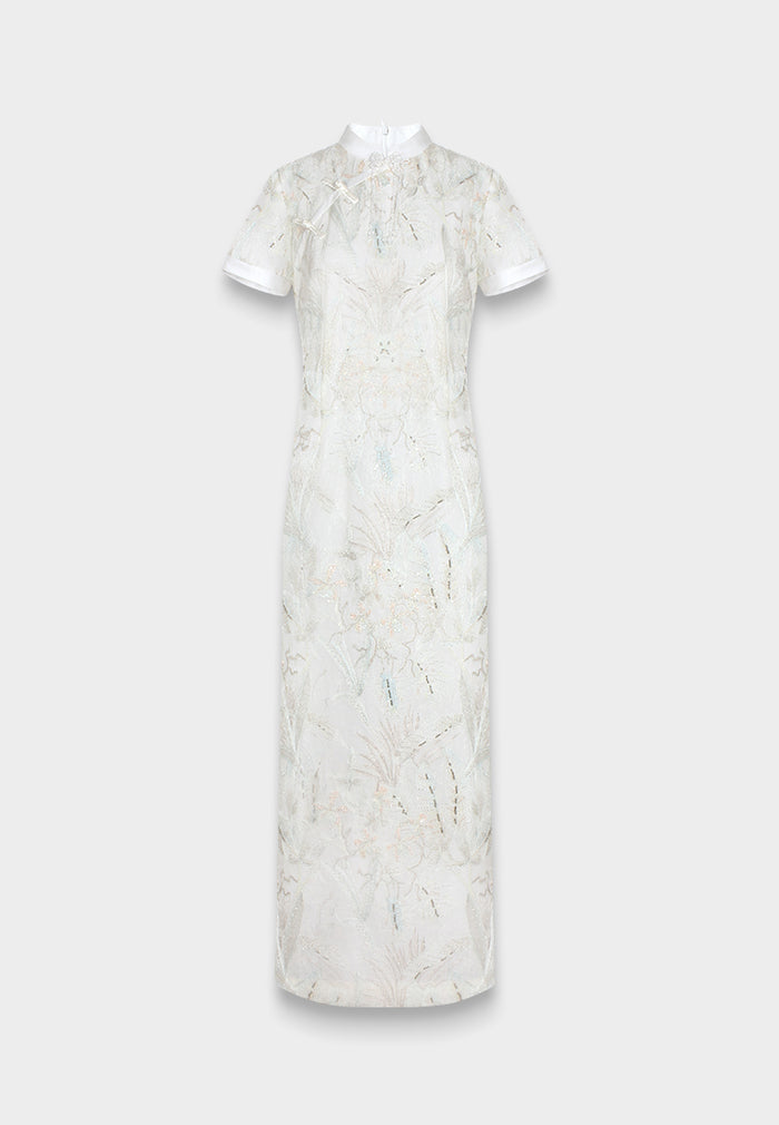 Petal Whisper Qipao