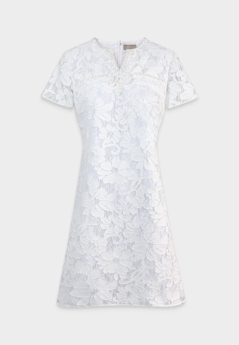 Blanc Élégance Florale Dress