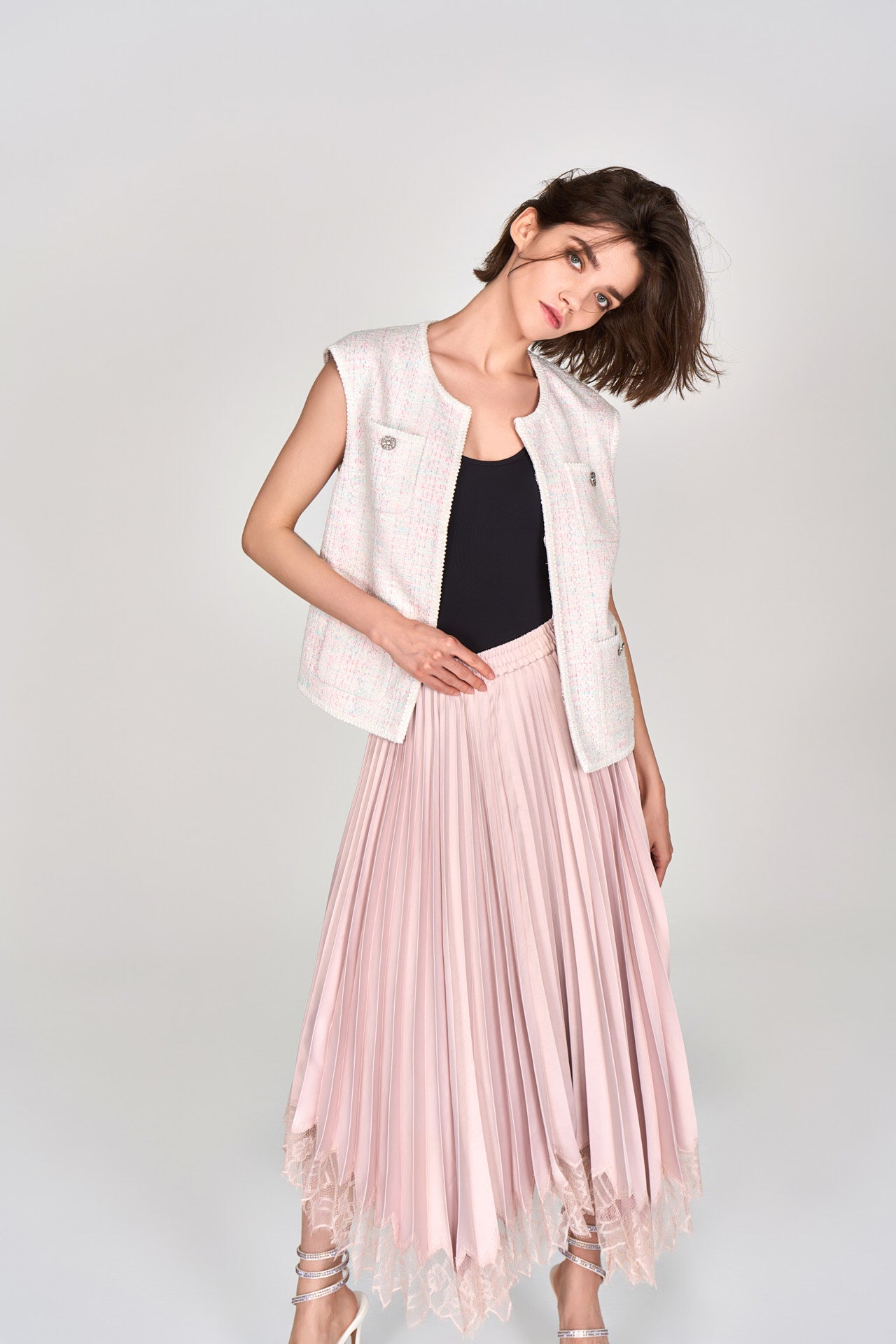 Pink pleated 2024 midi skirt zara