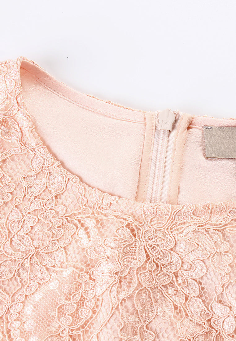 Dentelle Peplum Top