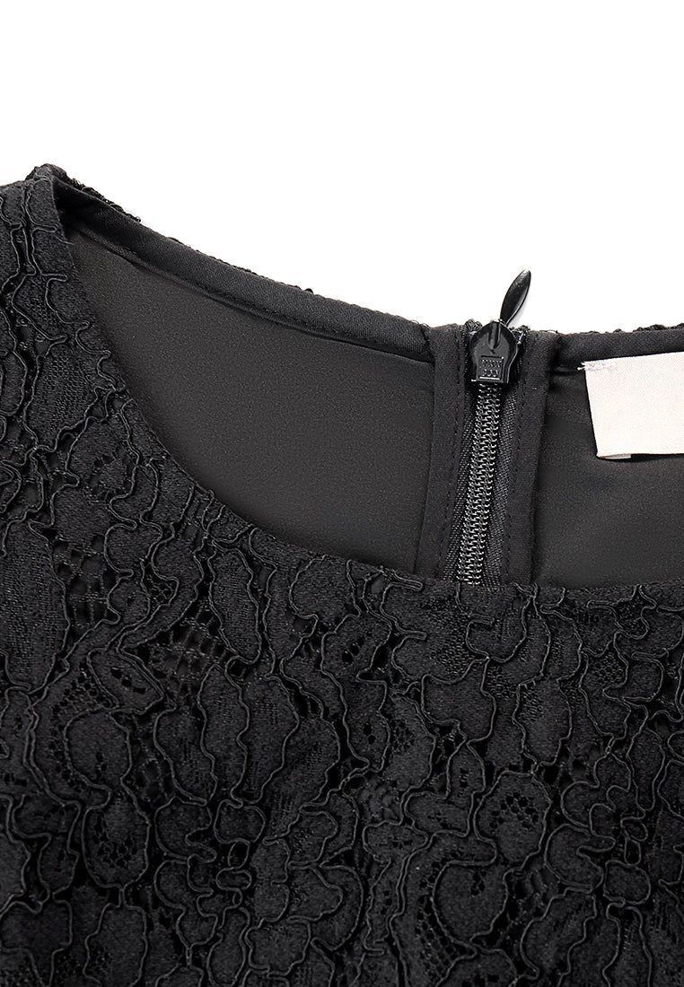 Dentelle Peplum Top