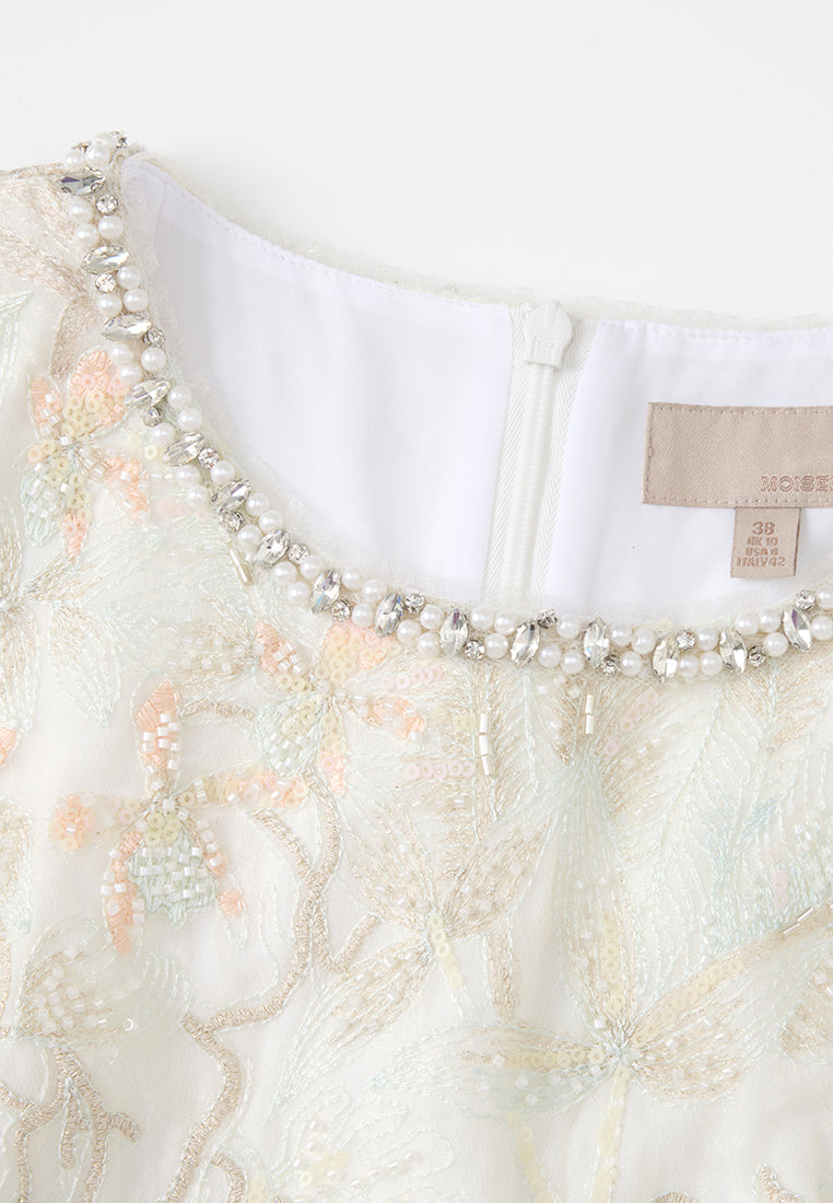 Embellished Floral-embroidery Cheongsam