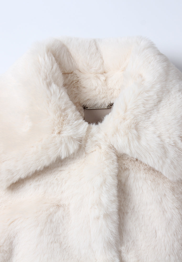 Snowflake Crème Fur Cape