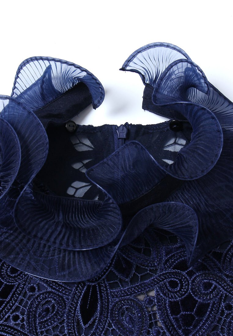 Fleur Noir Lace Dress