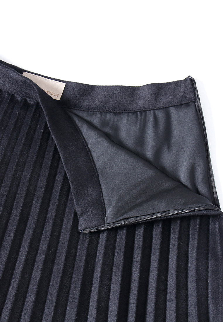 Plissé Noir Midi Skirt