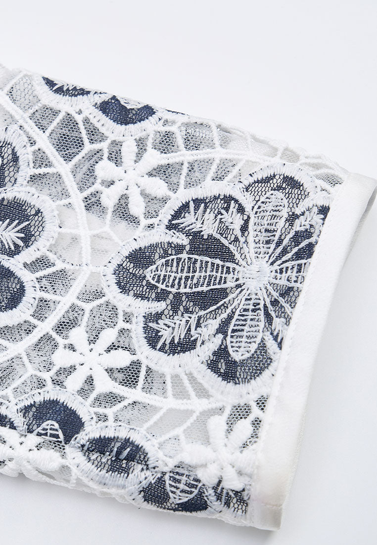 Notched-lapel Mesh Lace Jacket