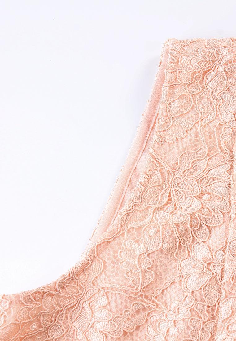 Dentelle Peplum Top