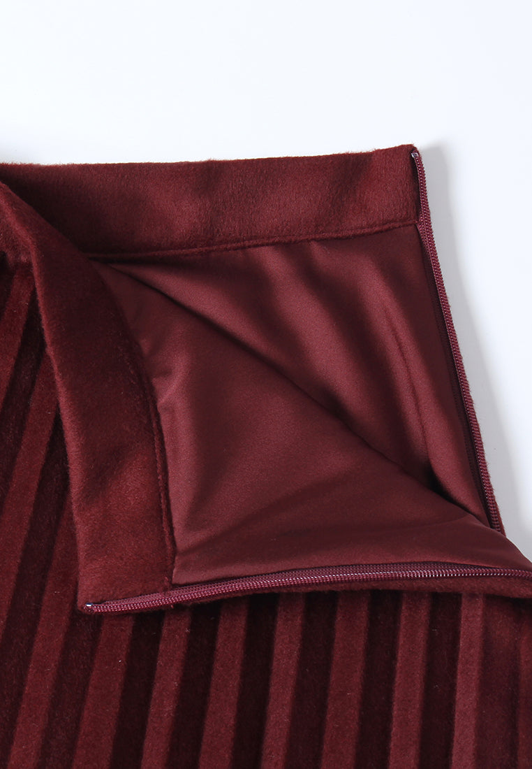 Plissé Noir Midi Skirt