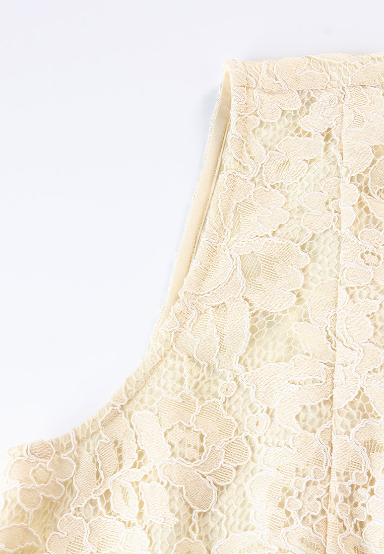 Dentelle Peplum Top