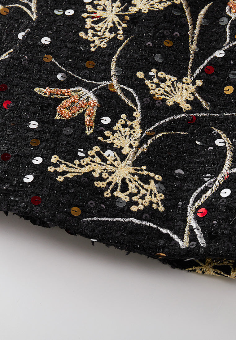 Motif-embroidered Prestige Luxe Oriental Cape