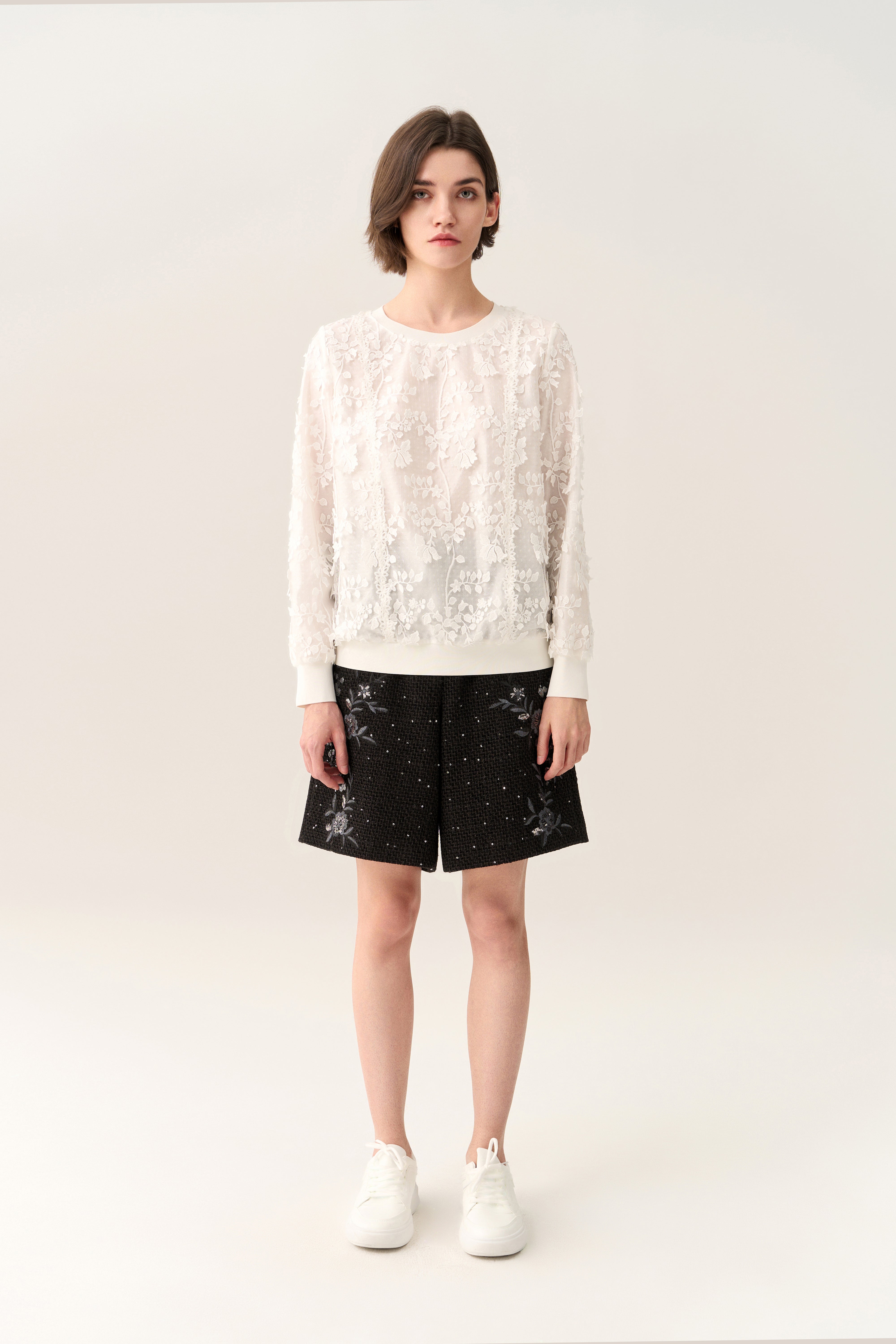 Lace 3D Flower Ribbed-hem Shirt