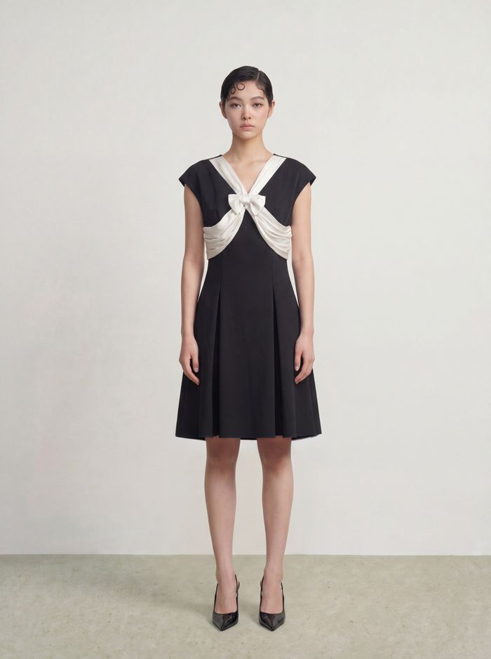 Noir Majesté Bow Dress