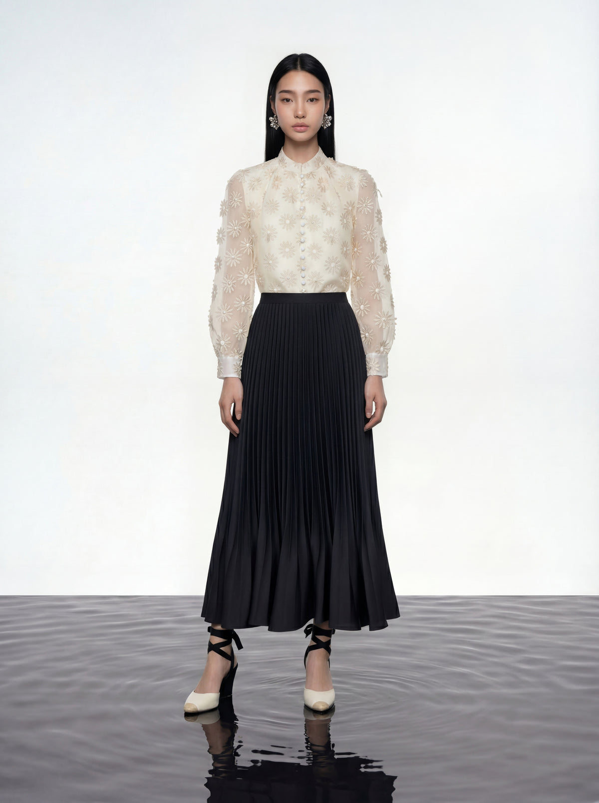 Ivory Daisy Embroidered Blouse