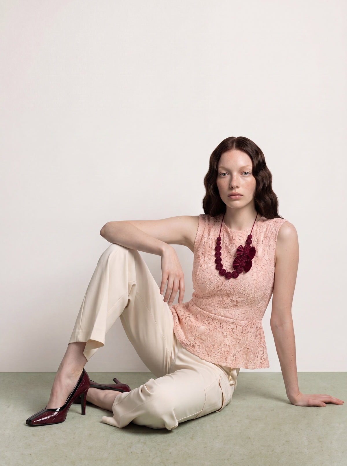 Dentelle Peplum Top