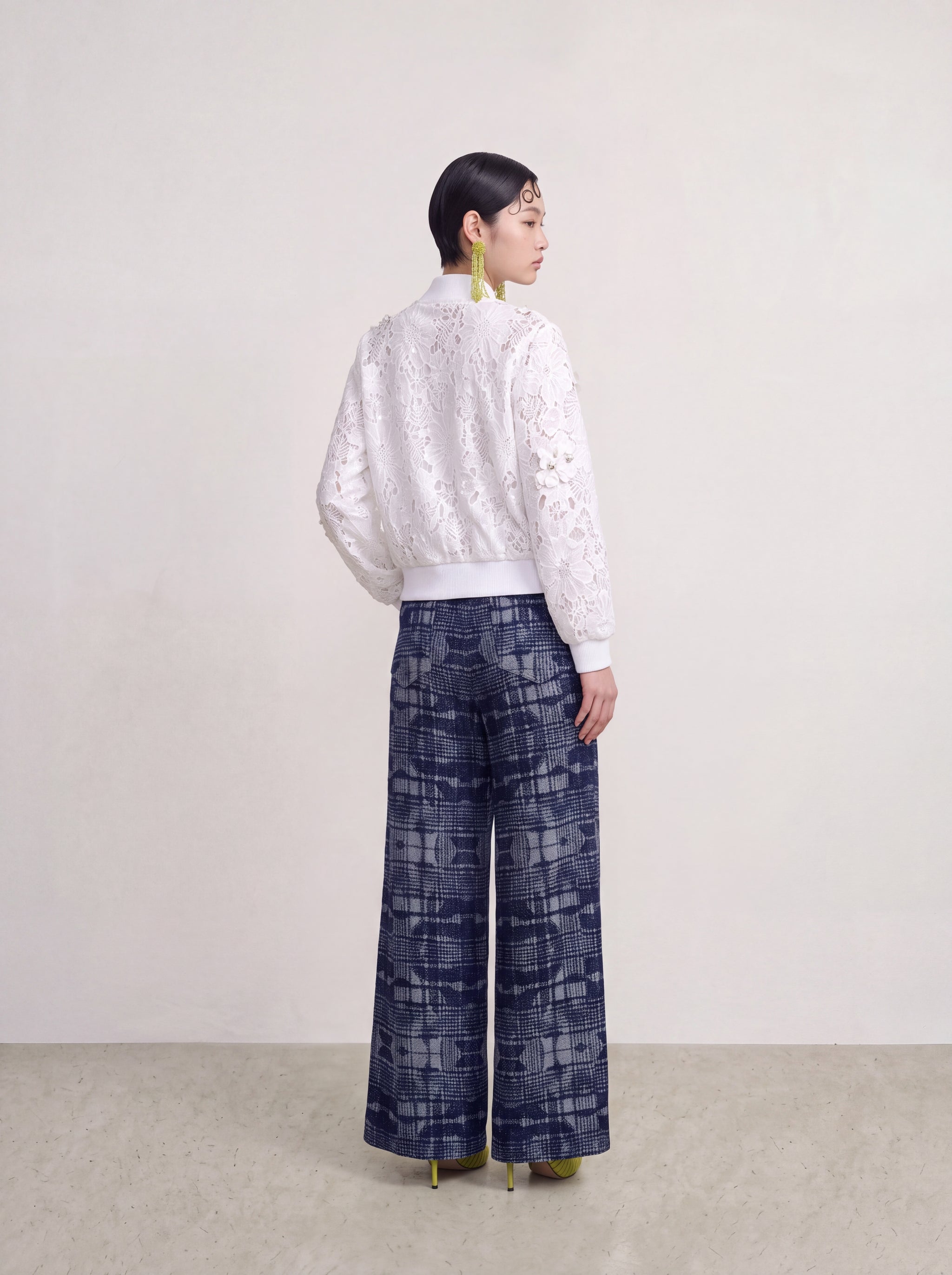 White Dentelle Perlé Charme Jacket