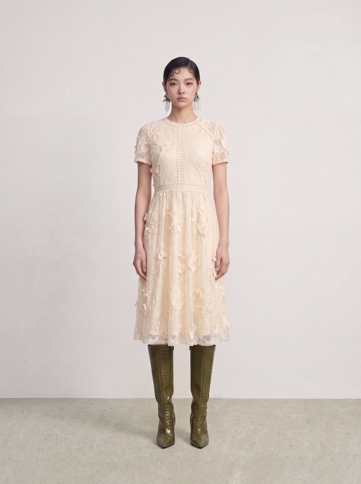 Crème Dentelle Lumière Dress