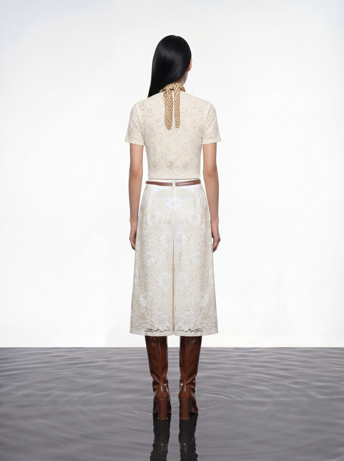 Perla Élégance Lace Wide Leg Pants