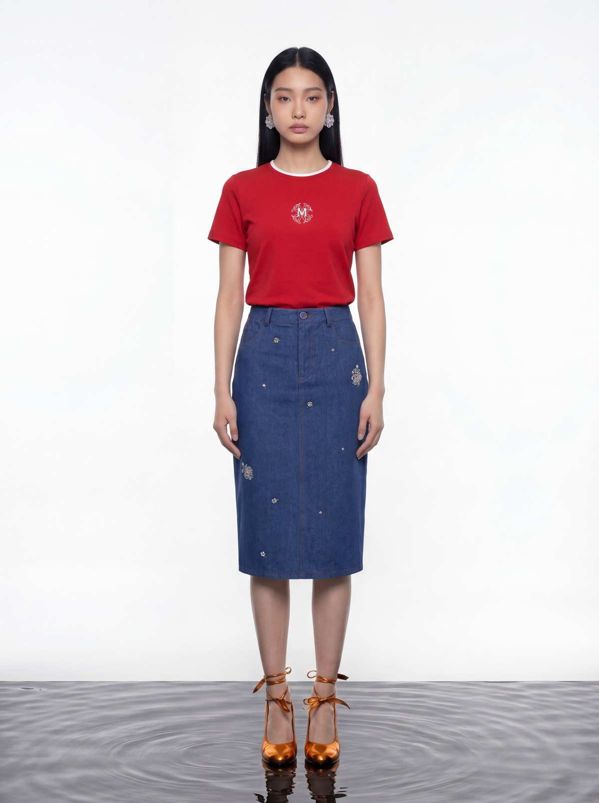 Signature Lily Emblem Tee