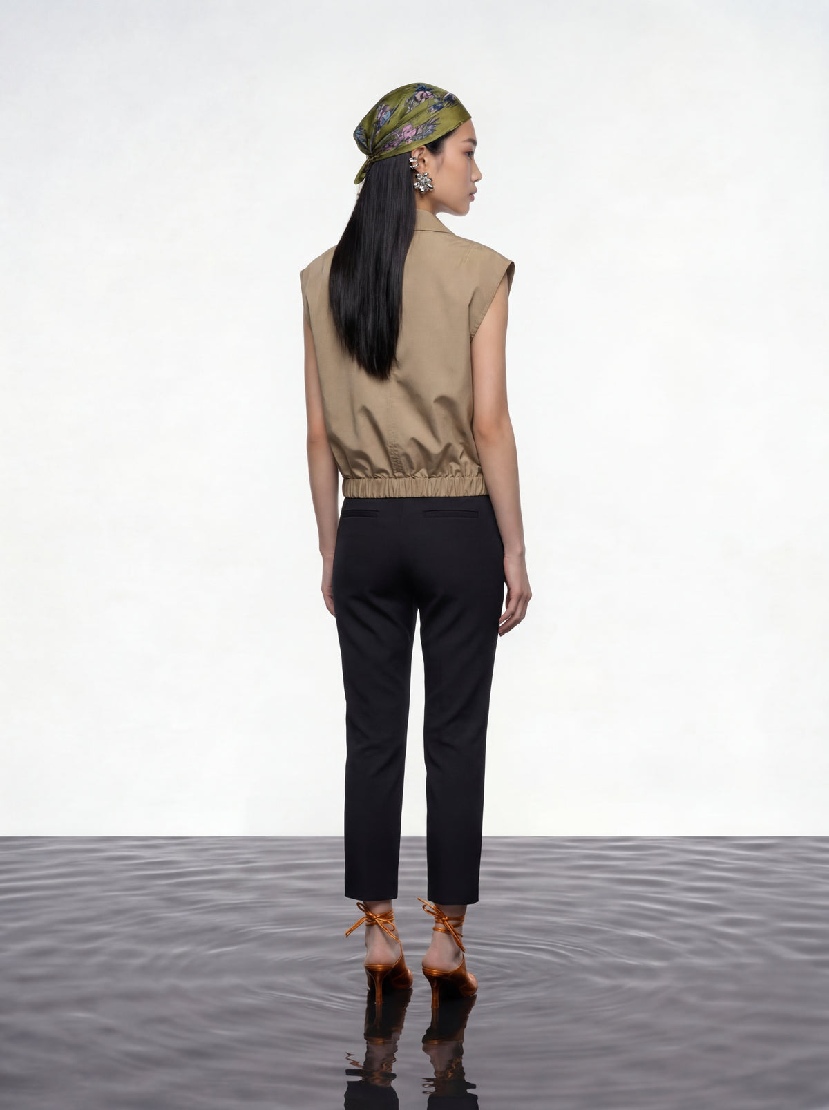 Beige Chic Zip Vest