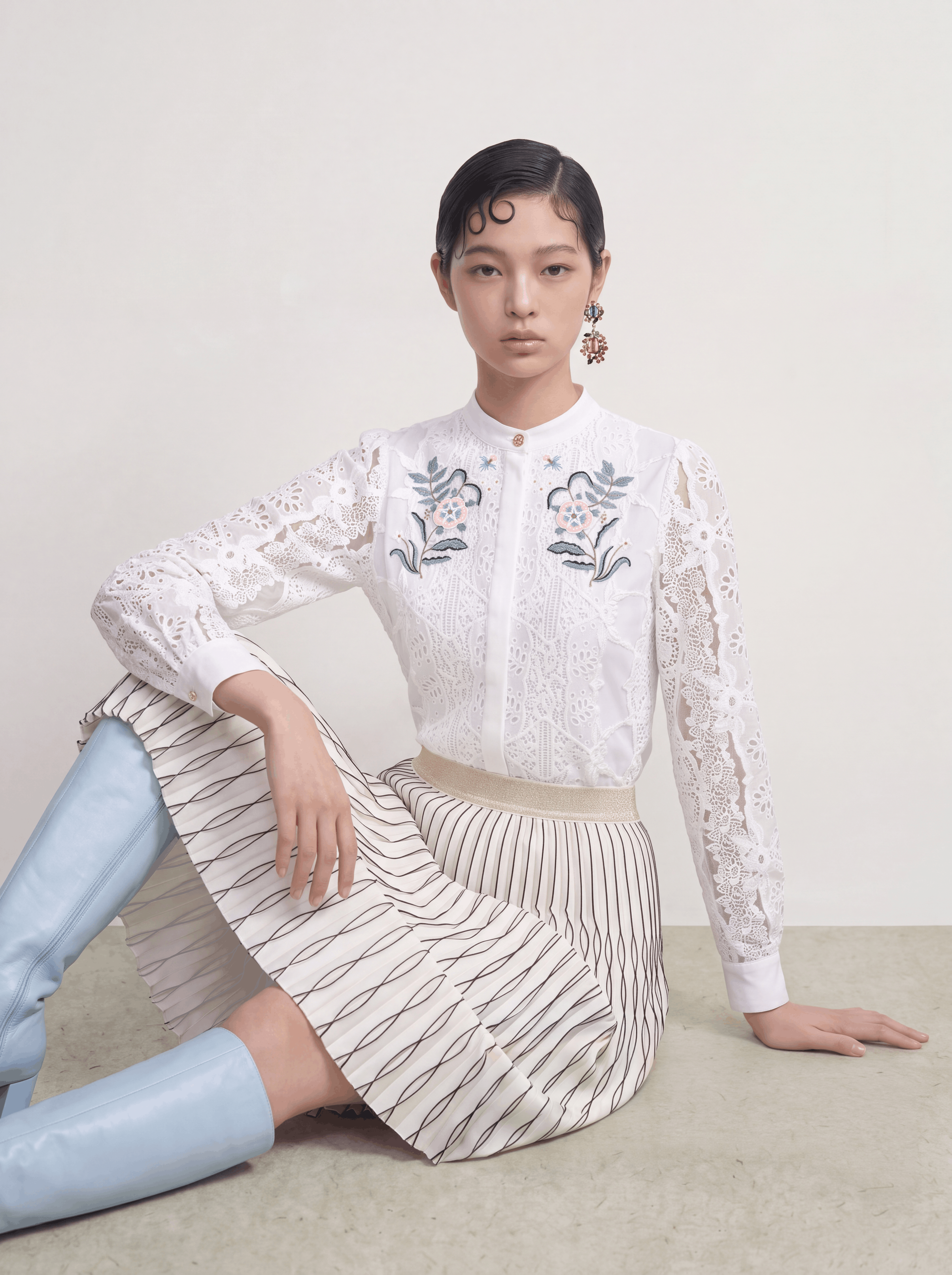 Ivory Dentelle Fleuris Blouse