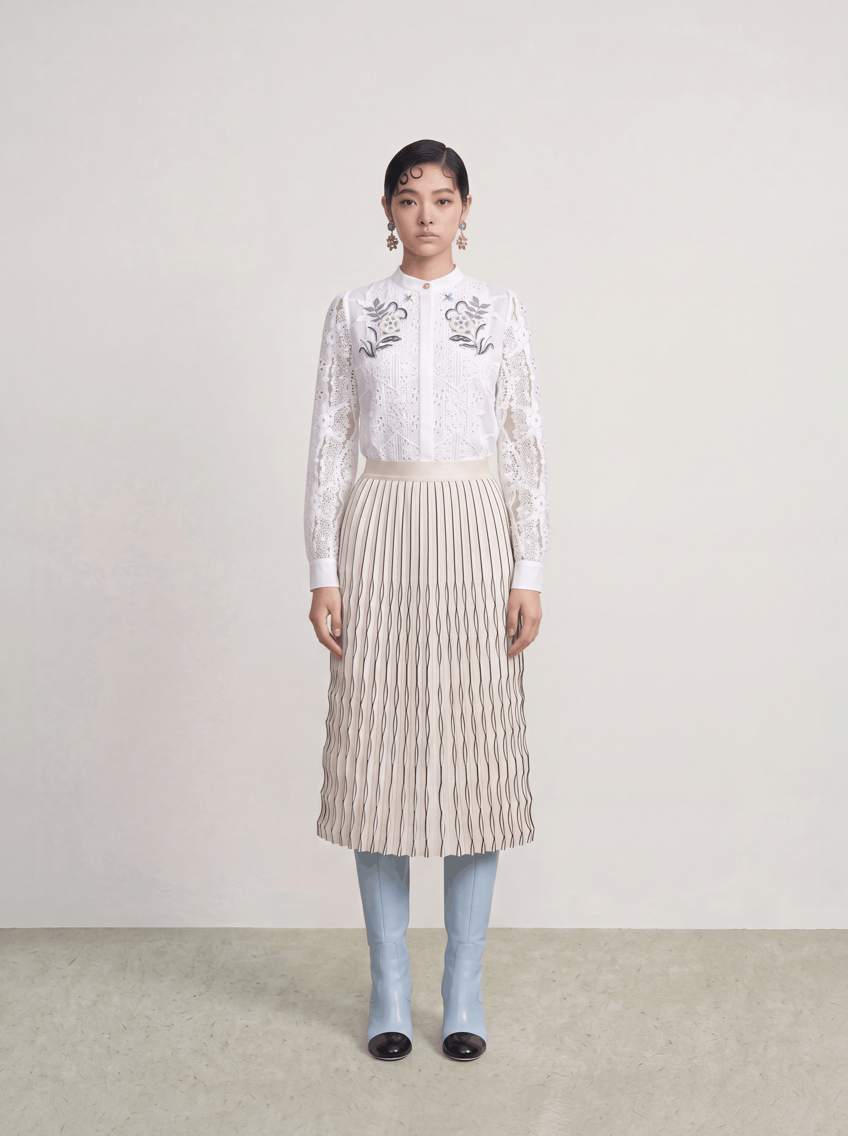 Ivory Dentelle Fleuris Blouse