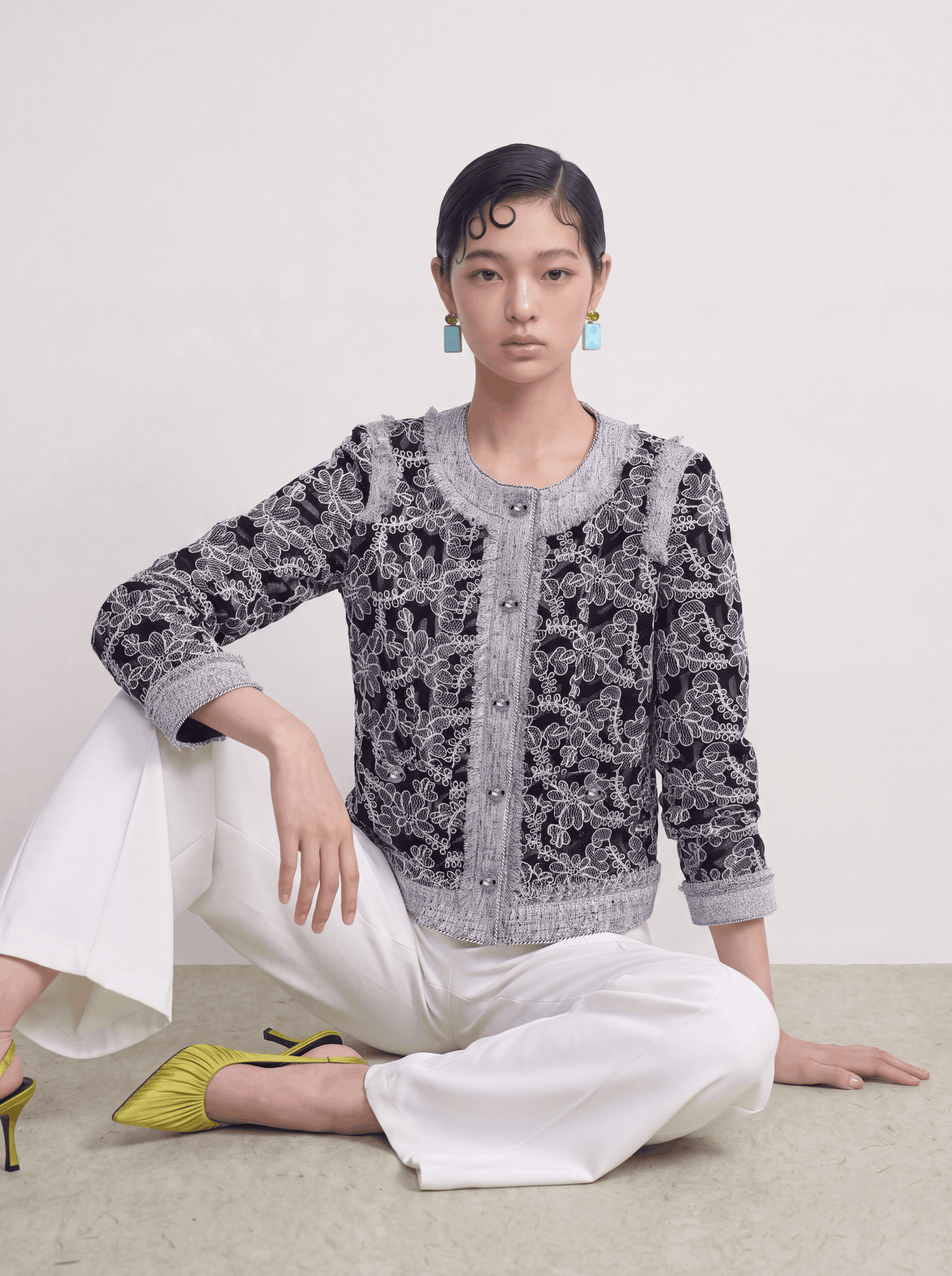 Gris Florale Sérénité Cardigan