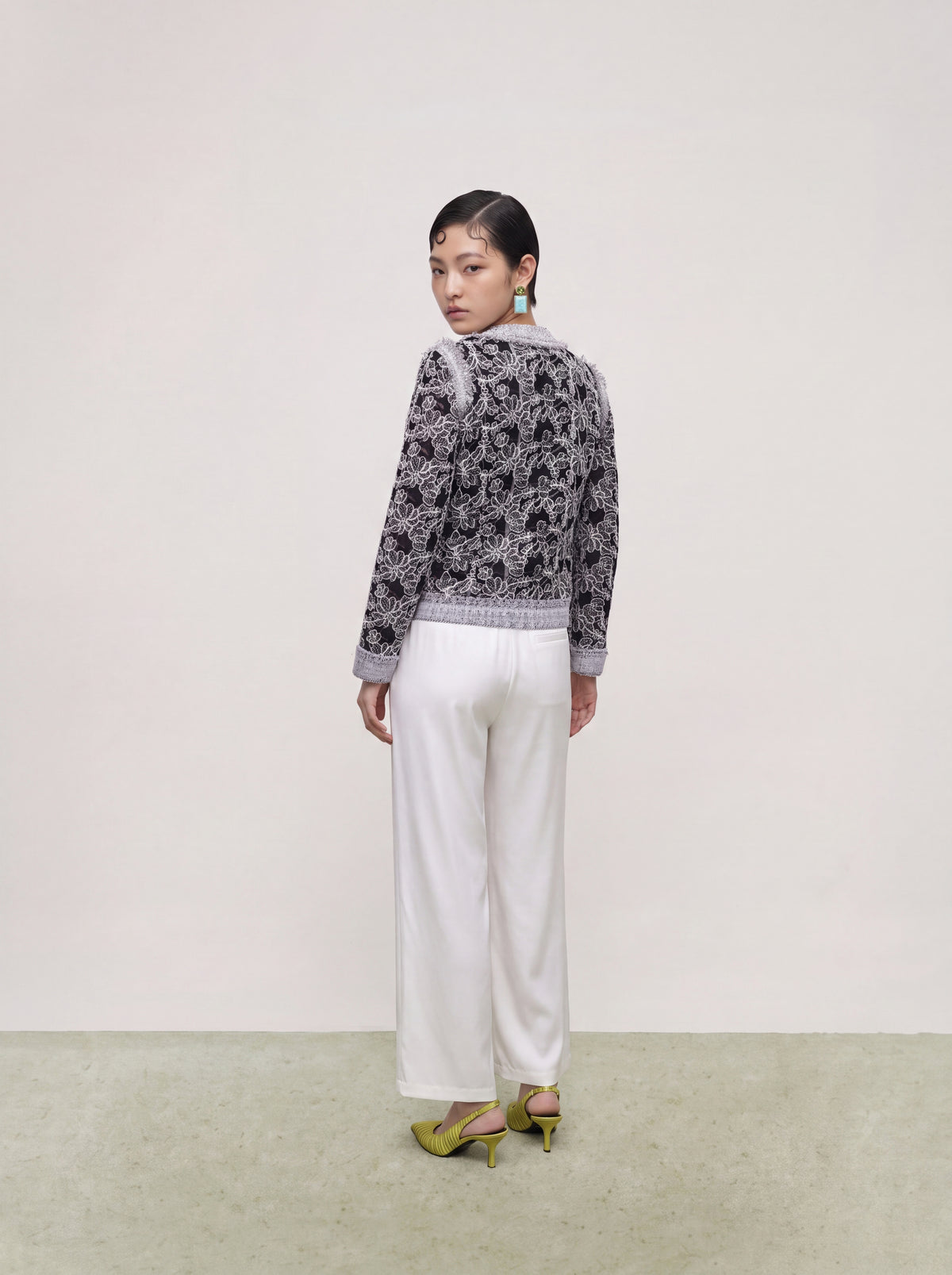 Gris Florale Sérénité Cardigan