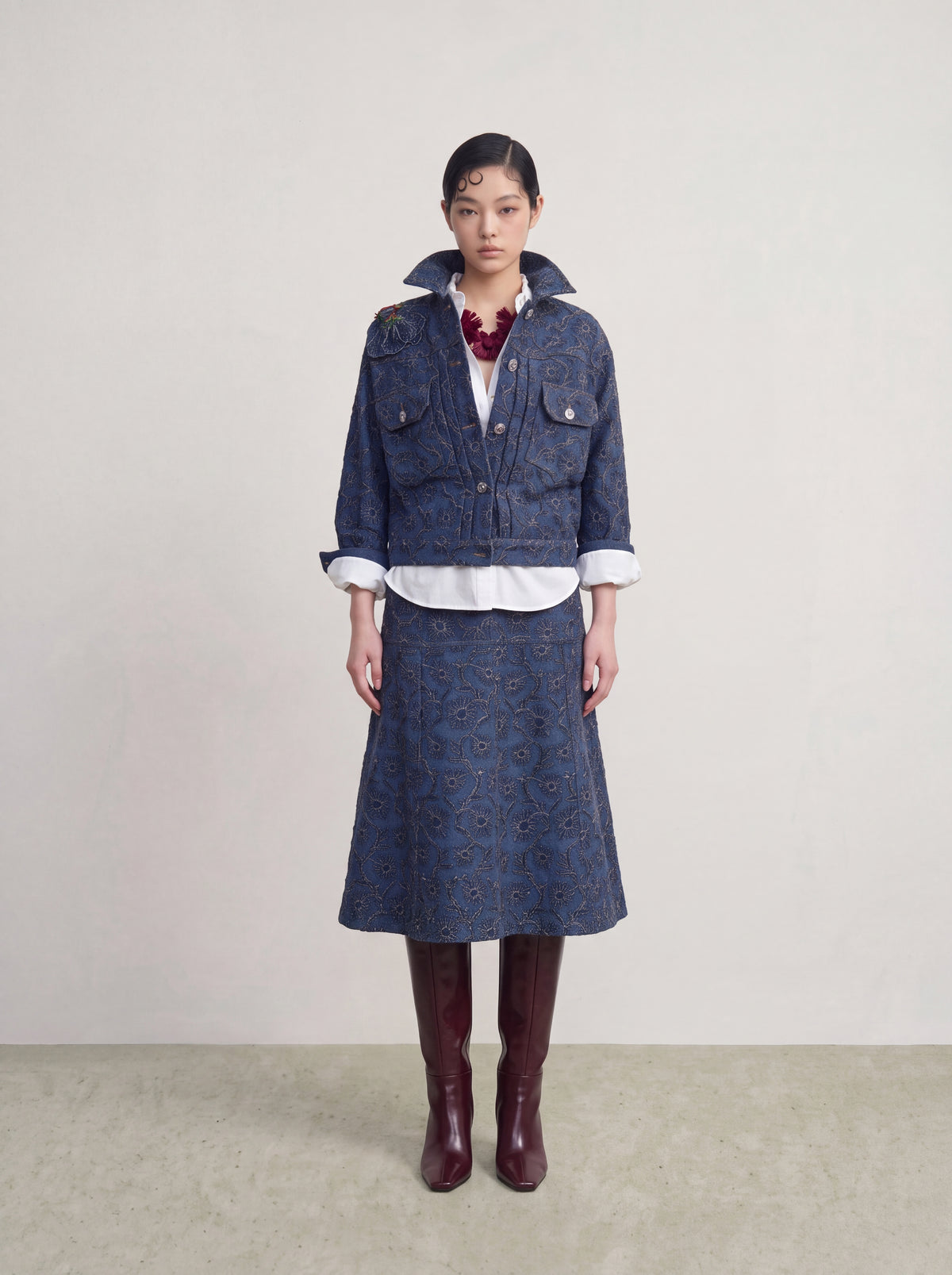 Bleu Denim Fleur Brodé Jacket