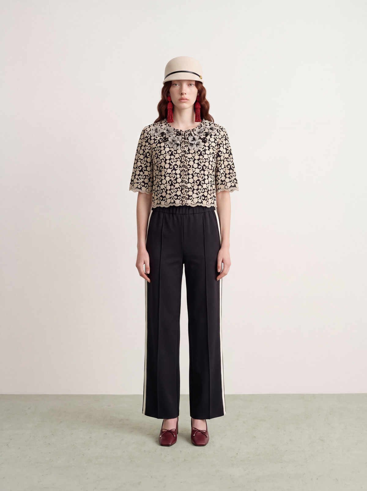 Noir Broderie Doré Arabesque Jacket