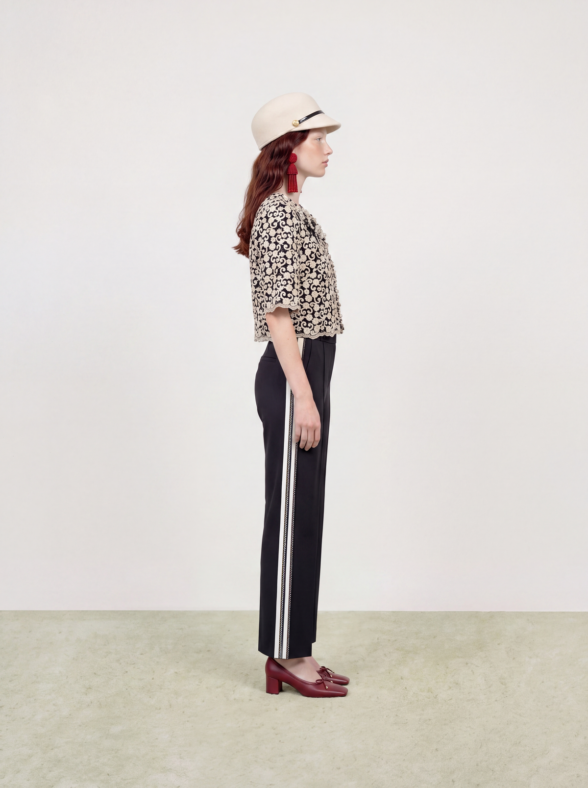 Noir Broderie Doré Arabesque Jacket