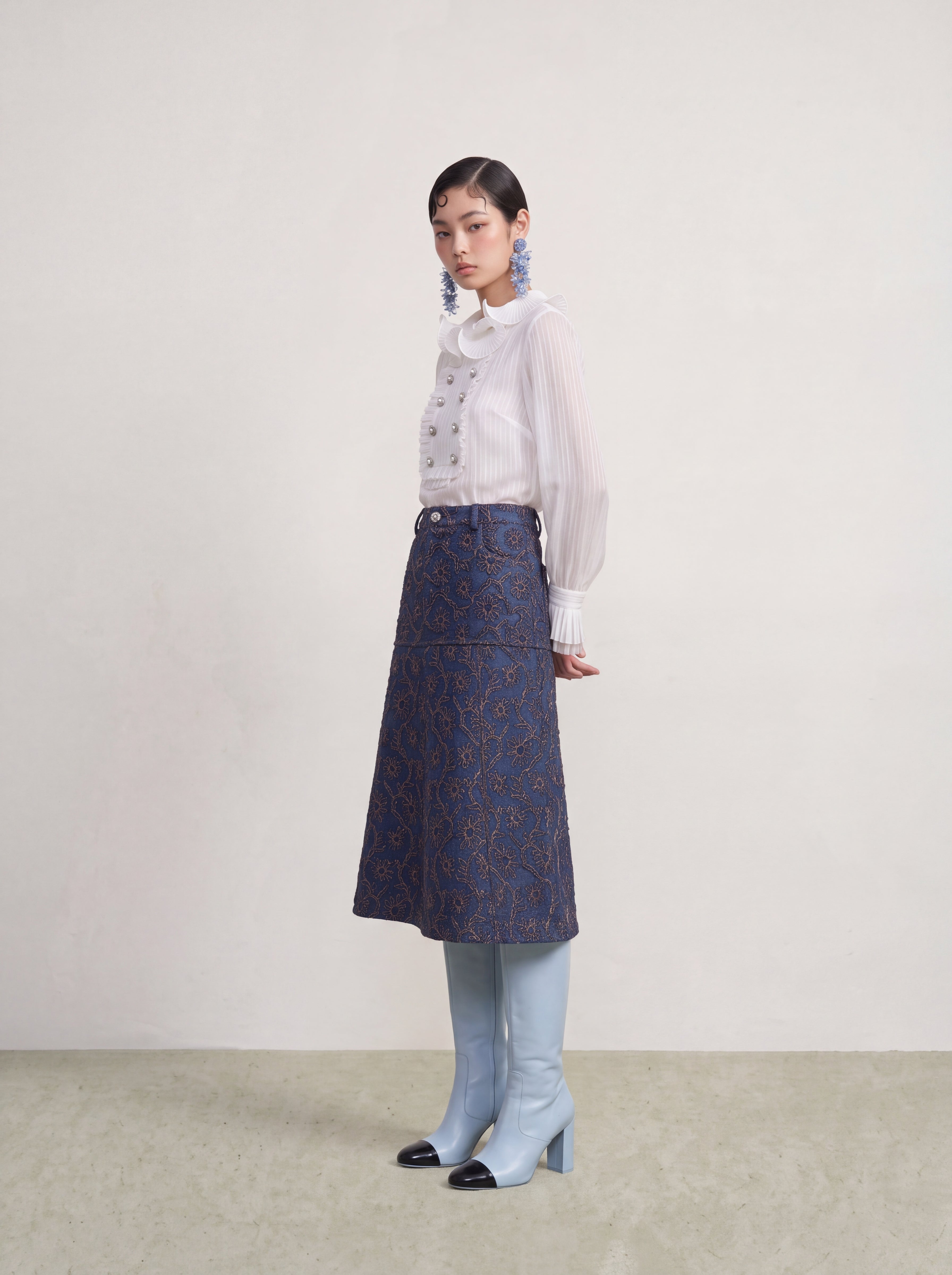 Bleu Dentelle Denim Skirt