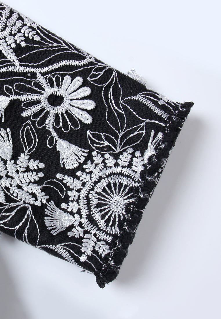 Contrast Appliqué Beaded-edge Jacket