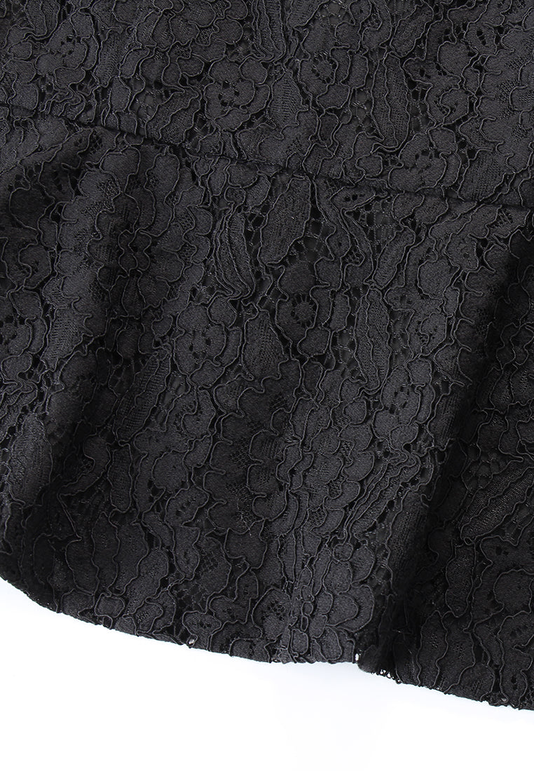 Dentelle Peplum Top