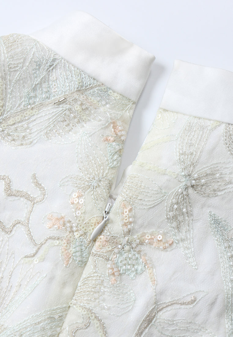 Petal Whisper Qipao