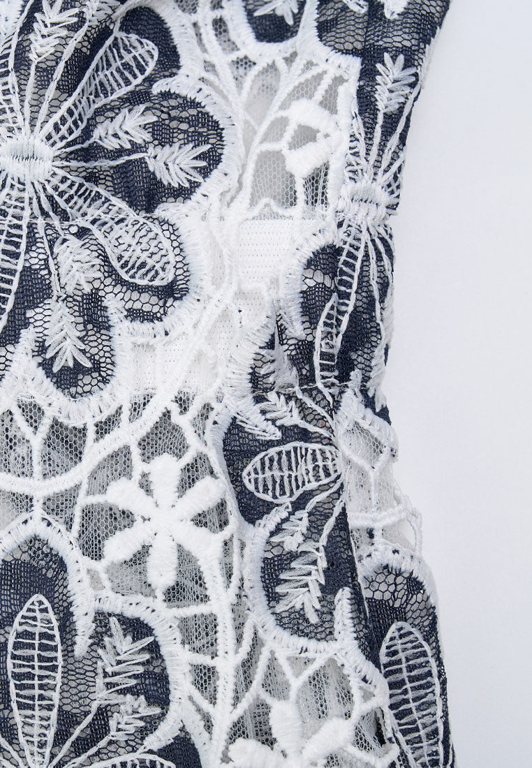 Notched-lapel Mesh Lace Jacket