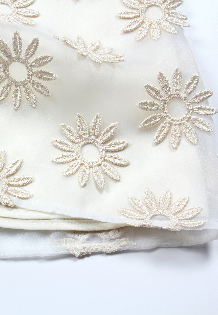 Ivory Daisy Embroidered Blouse