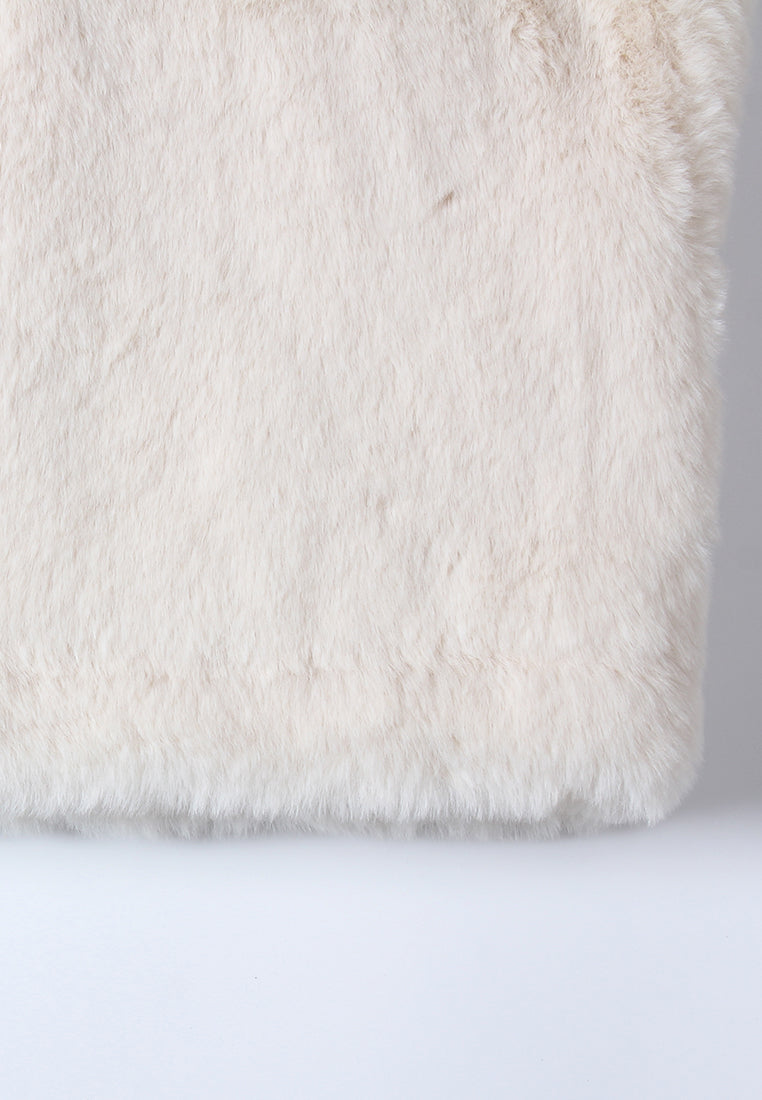 Snowflake Crème Fur Cape