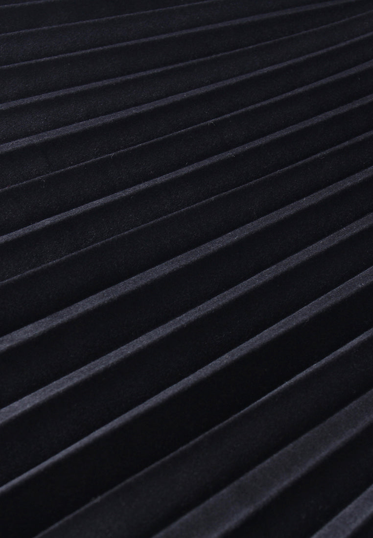 Plissé Noir Midi Skirt