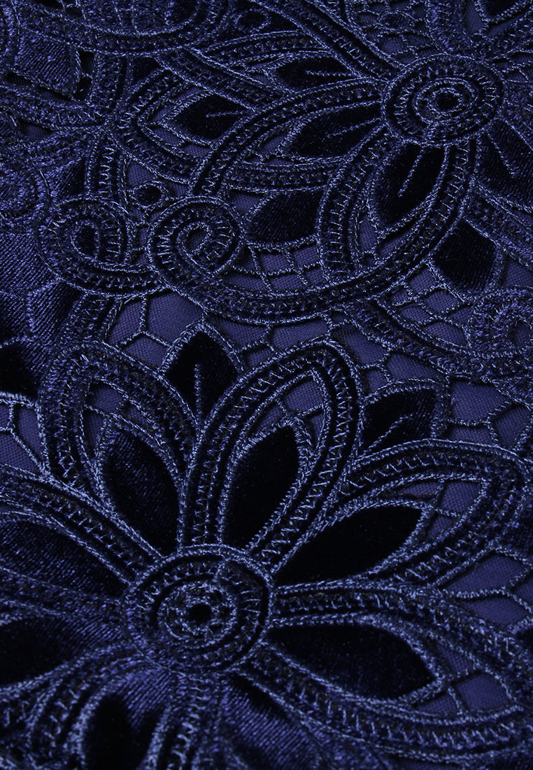 Fleur Noir Lace Dress