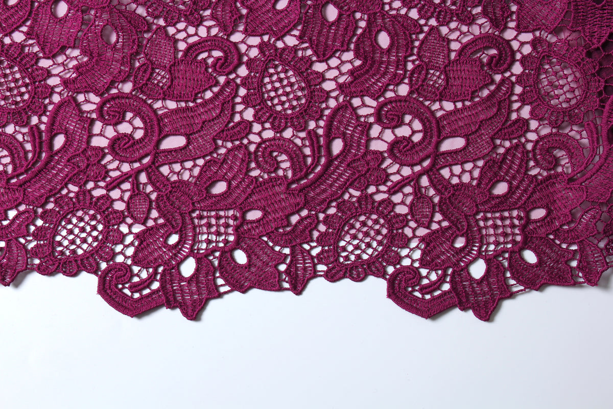 Magenta Dentelle Pleated Dress