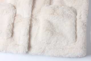 Snowflake Crème Fur Cape