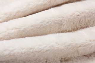 Snowflake Crème Fur Cape