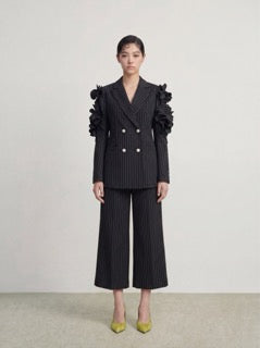 Étoile Moderne Pinstripe Suit