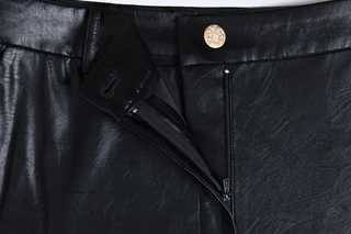 Pantalon Tailleur Large Noir en Cuir