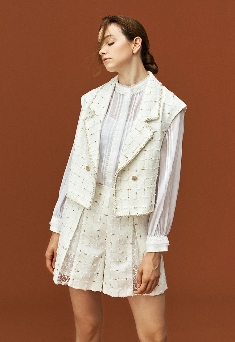 Golden Detail White Tweed Shorts - MOISELLE