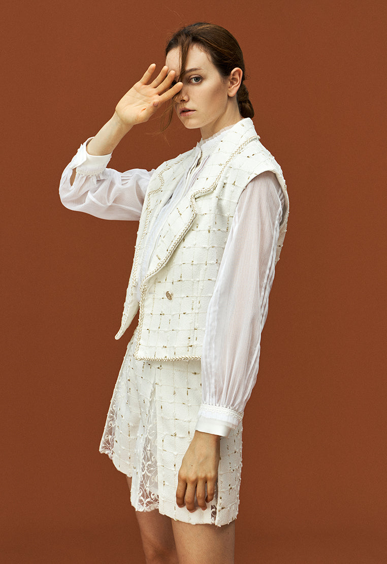 Golden Detail White Tweed Shorts - MOISELLE