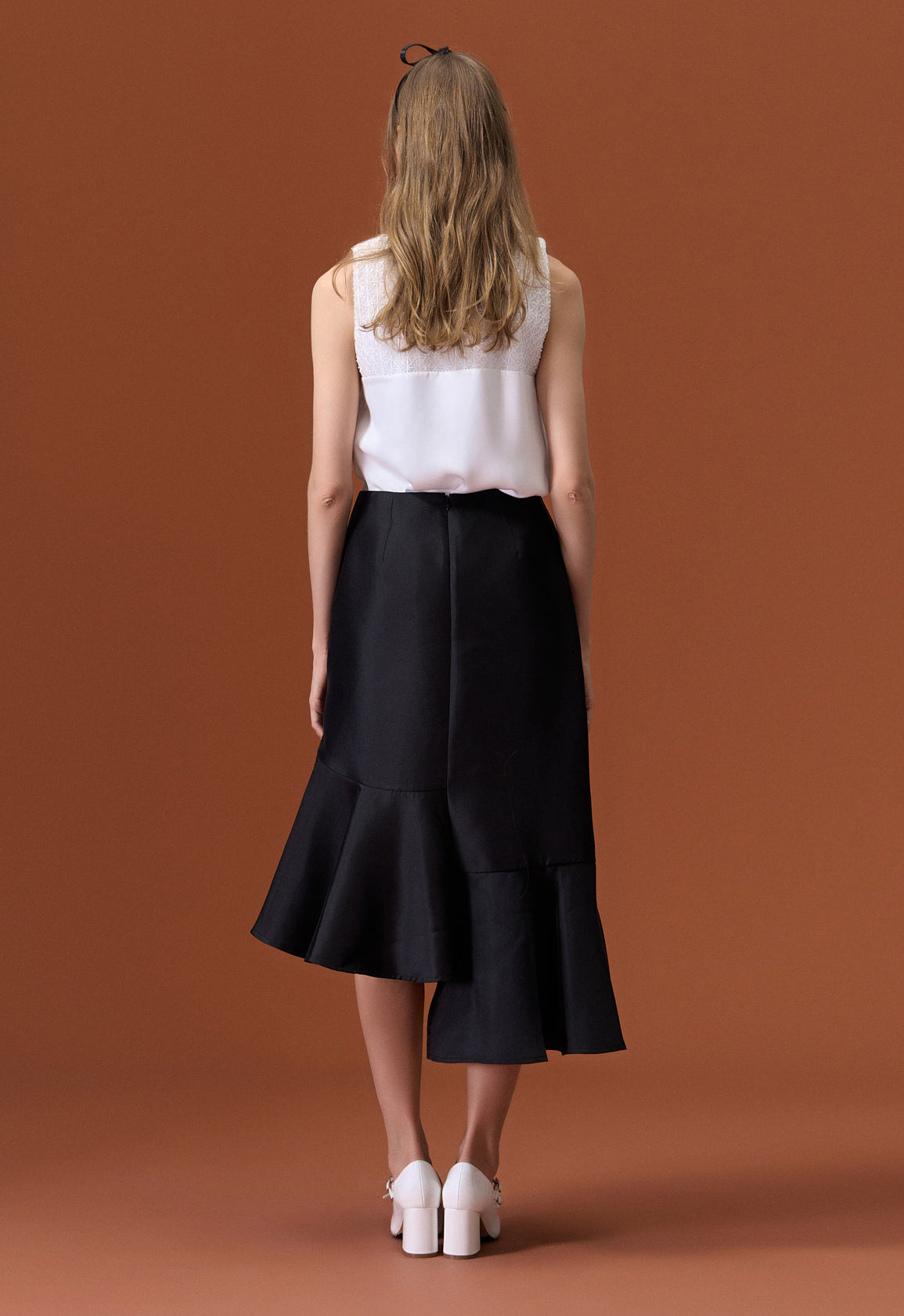 Asymmetrical Black Satin Skirt - MOISELLE