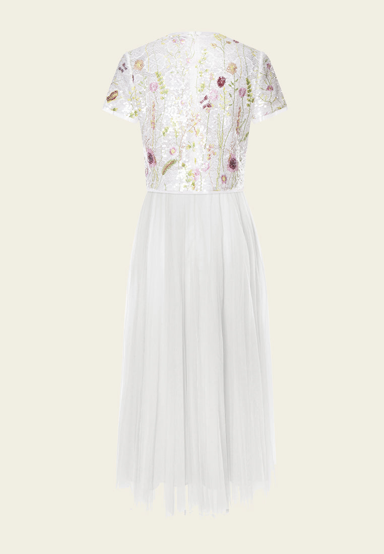 White Floral Embroidered & Mesh Two-pieces Gown